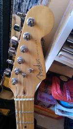 Fender Strato Head